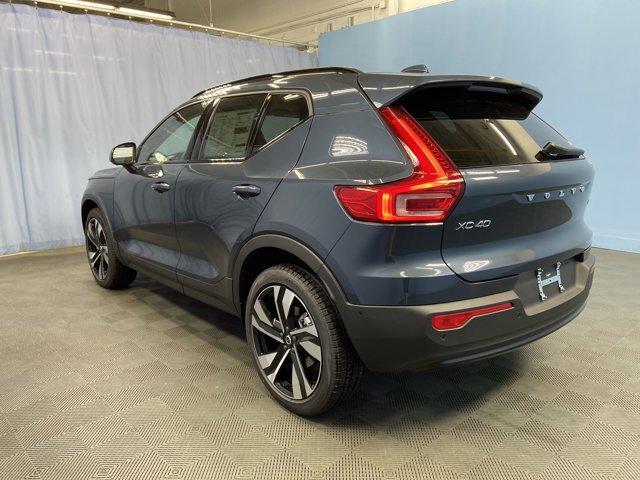 Photo of 2026 Denim Blue Volvo XC40