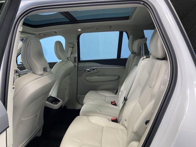 Photo of 2024 Crystal White Volvo XC90