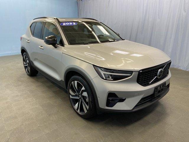 2023 Volvo XC40