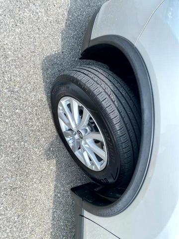Photo of 2018 Brilliant Silver Nissan Rogue