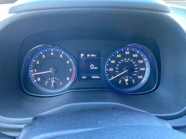 Photo of 2019 Chalk White Hyundai KONA