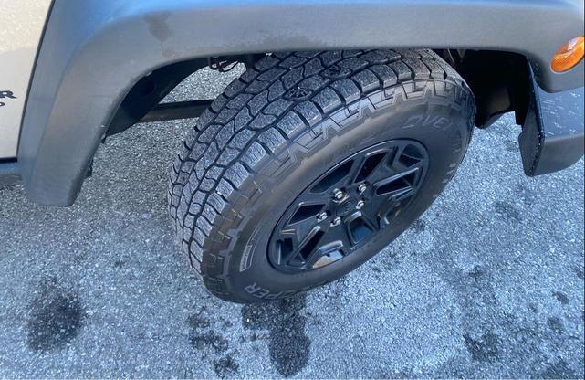 Photo of 2015 Billet Silver Metallic Clearcoat Jeep Wrangler Unlimited