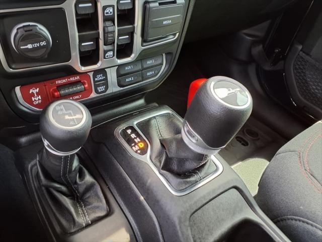 Photo of 2024 Black Clearcoat Jeep Gladiator