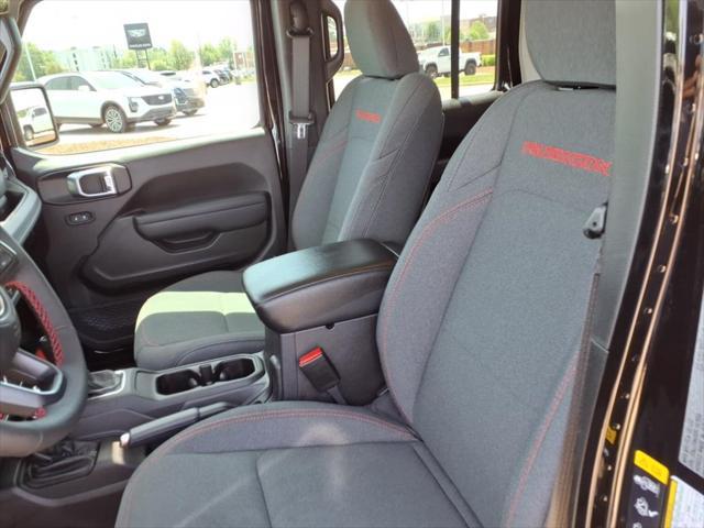 Photo of 2024 Black Clearcoat Jeep Gladiator