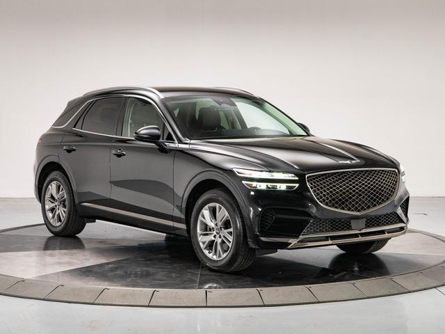 Photo of 2023 Vik Black Genesis GV70