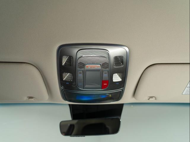 Photo of 2023 Vik Black Genesis GV70