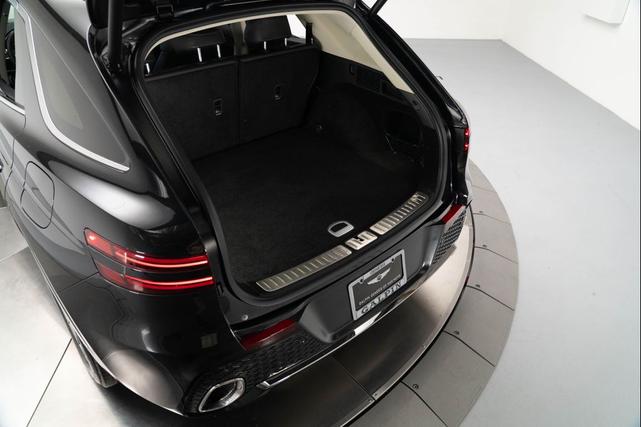 Photo of 2023 Vik Black Genesis GV70