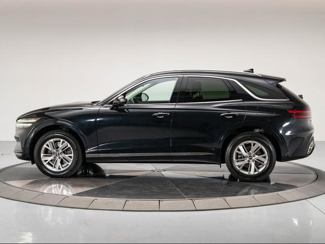 Photo of 2023 Vik Black Genesis GV70