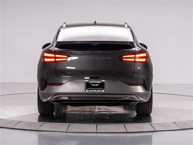 Photo of 2025 Makalu Gray Genesis GV60