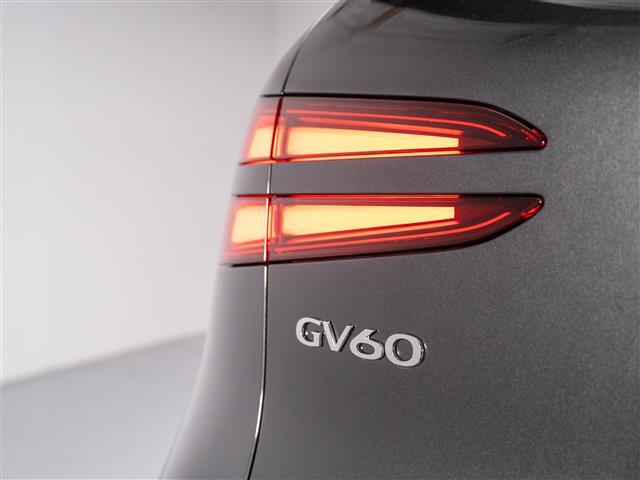 Photo of 2025 Makalu Gray Genesis GV60