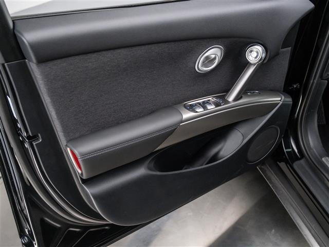 Photo of 2025 Vik Black Genesis GV60