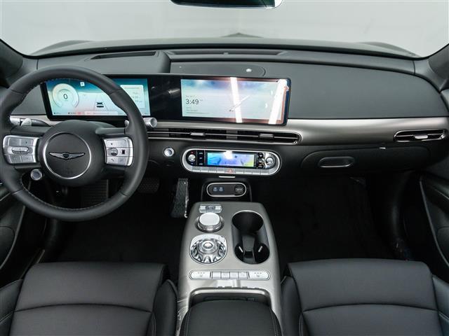 Photo of 2025 Vik Black Genesis GV60