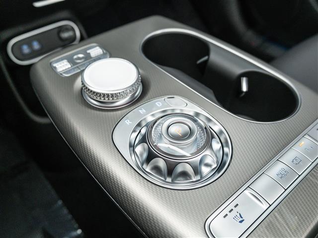 Photo of 2025 Vik Black Genesis GV60