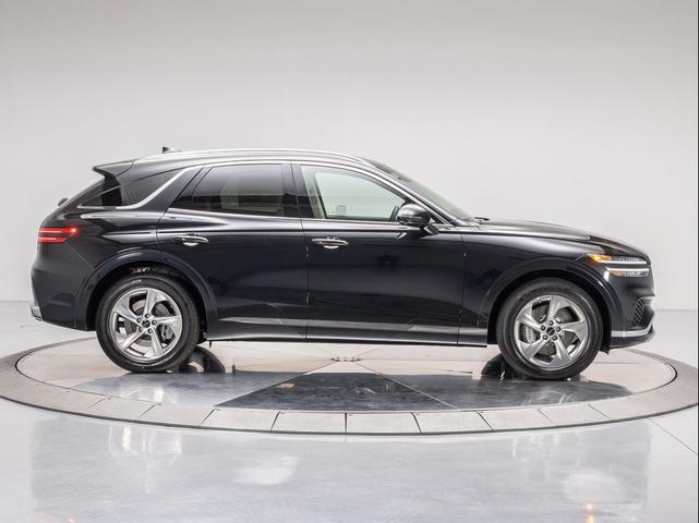 Photo of 2026 Vik Black Genesis GV70