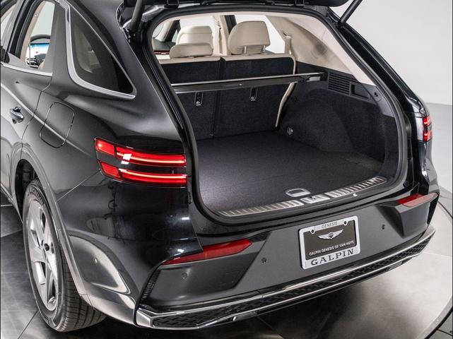 Photo of 2026 Vik Black Genesis GV70