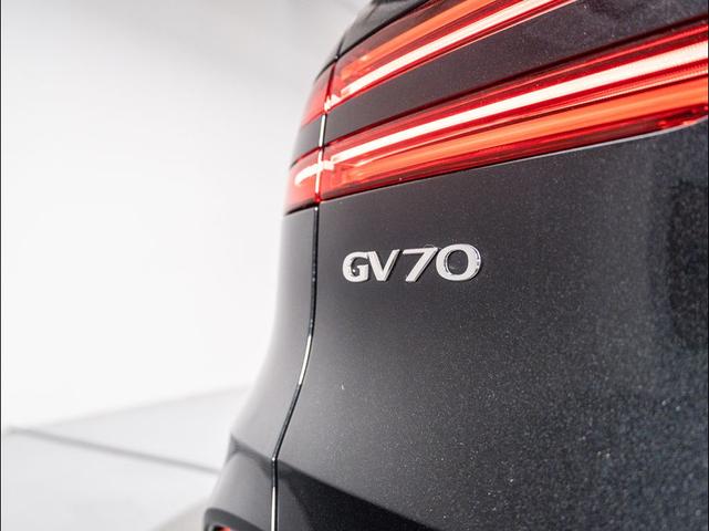 Photo of 2026 Vik Black Genesis GV70