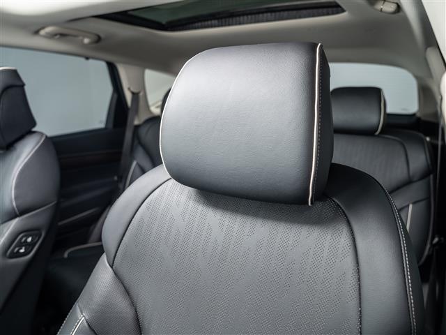 Photo of 2023 Himalayan Gray Genesis GV80