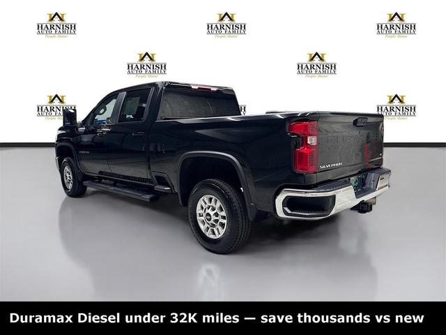 Photo of 2022 Black Chevrolet Silverado 2500
