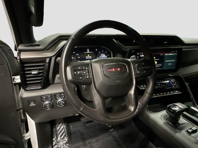Photo of 2023 Summit White GMC Sierra 1500