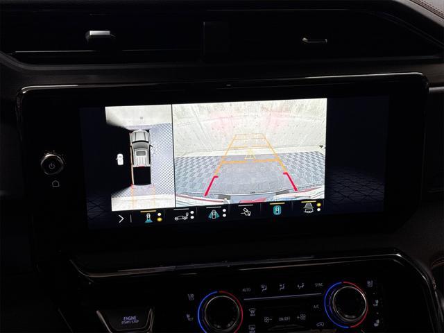 Photo of 2023 Summit White GMC Sierra 1500