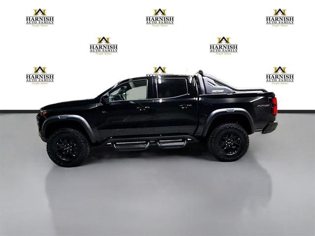 Photo of 2025 Black Chevrolet Colorado