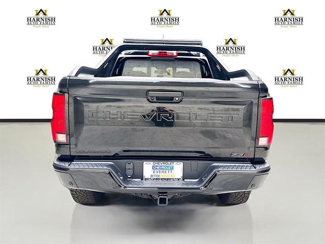 Photo of 2025 Black Chevrolet Colorado