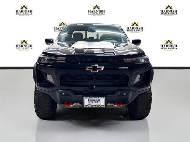 Photo of 2025 Black Chevrolet Colorado