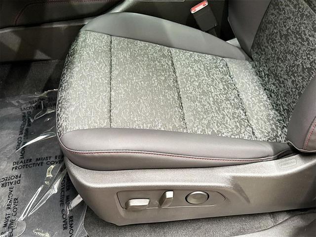 Photo of 2025 Radiant Red Tintcoat Chevrolet Colorado