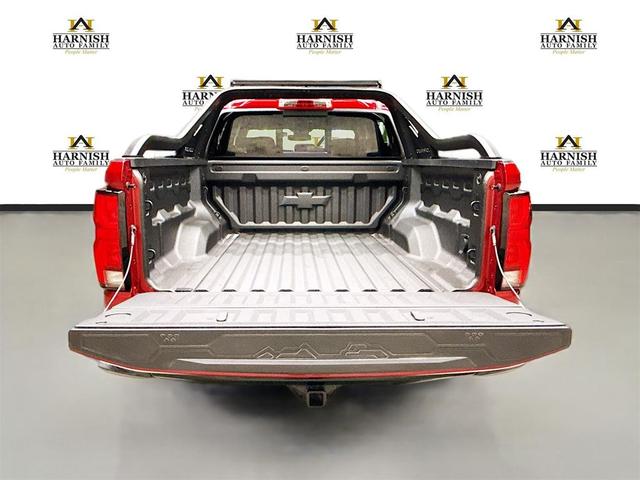 Photo of 2025 Radiant Red Tintcoat Chevrolet Colorado