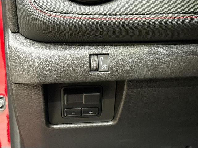 Photo of 2025 Radiant Red Tintcoat Chevrolet Colorado
