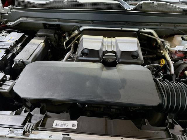 Photo of 2025 Radiant Red Tintcoat Chevrolet Colorado
