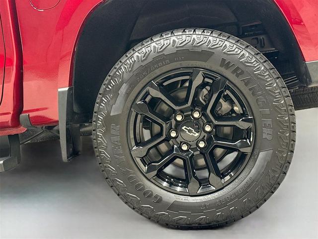 Photo of 2025 Radiant Red Tintcoat Chevrolet Colorado