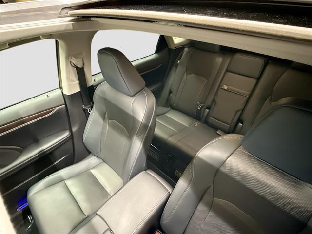 Photo of 2021 Atomic Silver Lexus RX 450h
