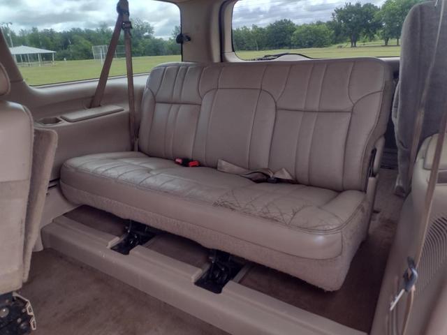 Photo of 2001 Dark Green Ford Excursion