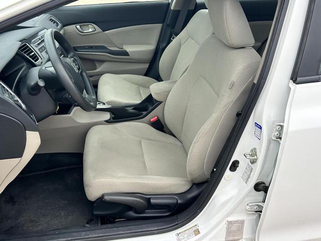 Photo of 2013 White Honda Civic