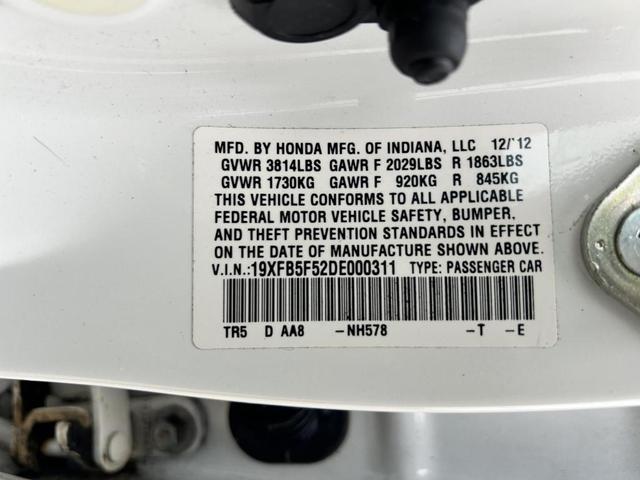 Photo of 2013 White Honda Civic