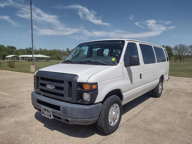 2013 Ford E350 Super Duty