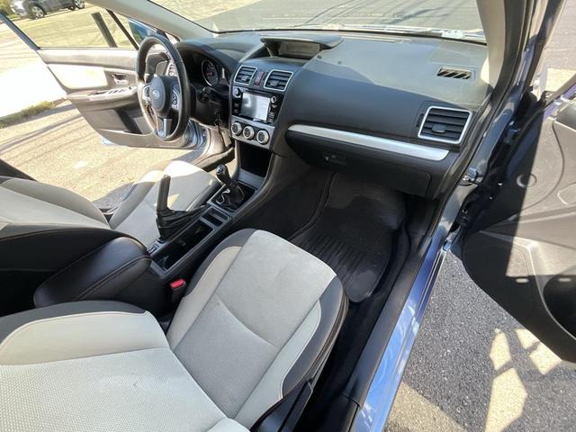 Photo of 2016 Quartz Blue Pearl Subaru Crosstrek