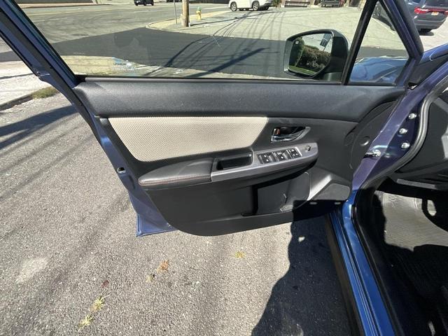 Photo of 2016 Quartz Blue Pearl Subaru Crosstrek