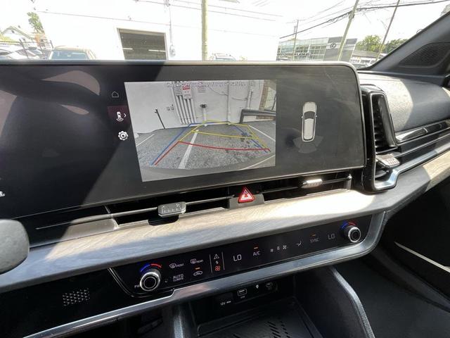 Photo of 2023 Ebony Black Kia Sportage