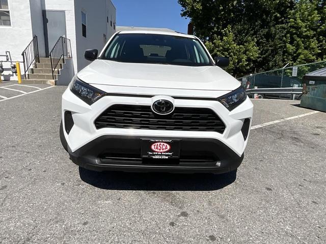 Photo of 2022 White Toyota RAV4