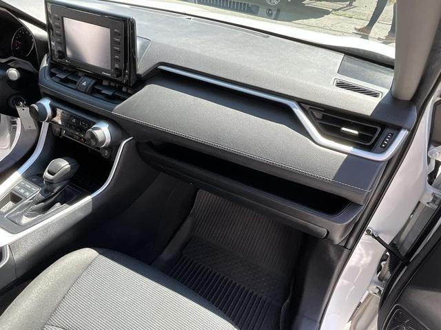 Photo of 2022 White Toyota RAV4