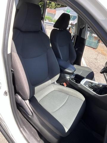Photo of 2022 White Toyota RAV4