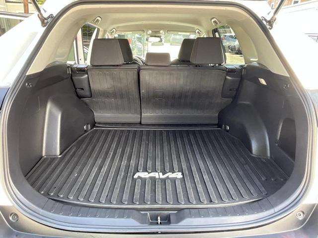 Photo of 2022 White Toyota RAV4