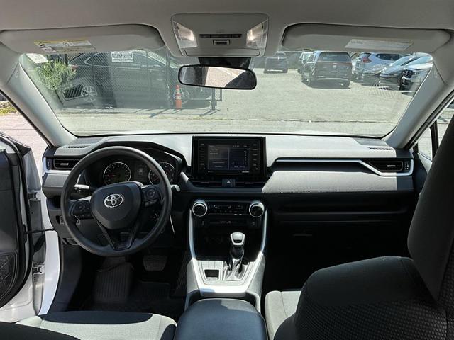 Photo of 2022 White Toyota RAV4