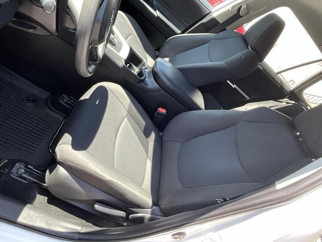 Photo of 2022 White Toyota RAV4