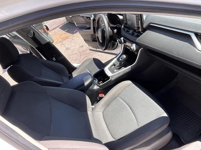 Photo of 2022 White Toyota RAV4