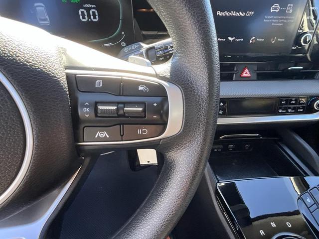 Photo of 2023 Gravity Gray Kia Sportage Hybrid