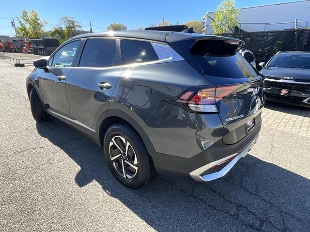 Photo of 2023 Gravity Gray Kia Sportage Hybrid