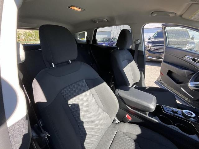Photo of 2023 Gravity Gray Kia Sportage Hybrid